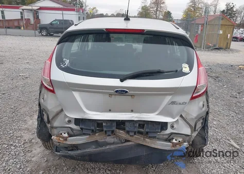 2015 Ford Fiesta S z USA, uszkodzony, nr VIN 3FADP4TJ8FM163712